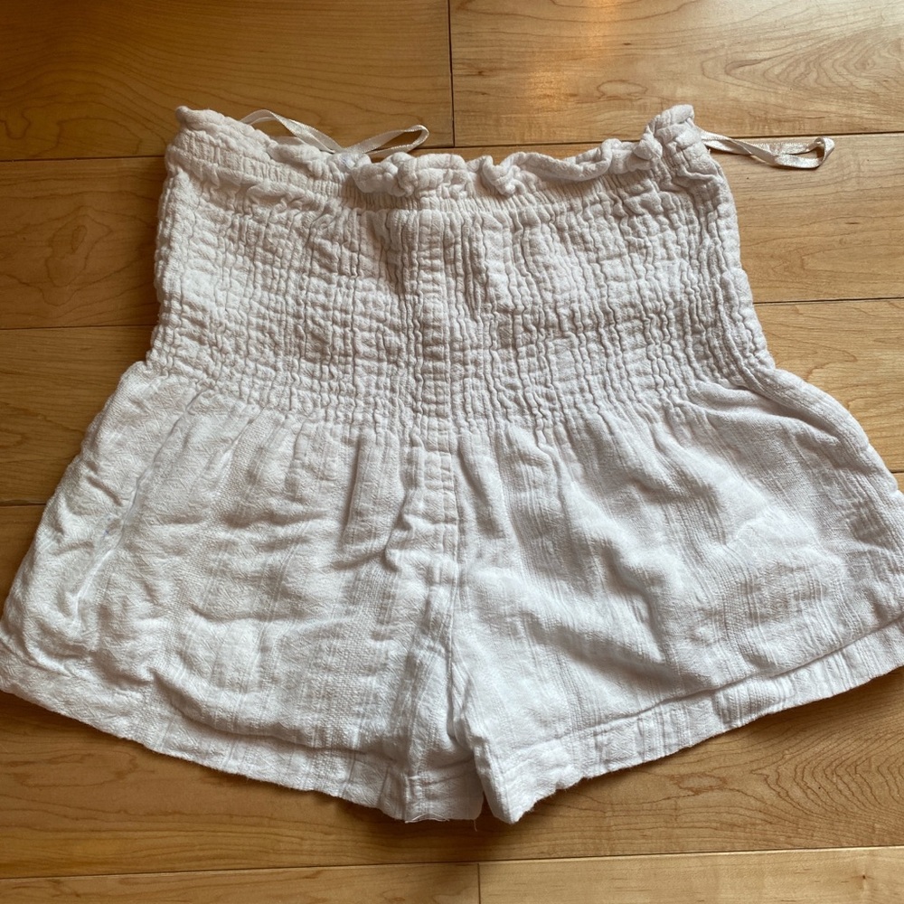 White Women's Shorts